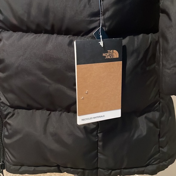 Long Black North Face Women’s Black Puffer Jacket W Metropolis TNF Black - Picture 3 of 14